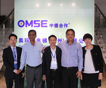 孟加拉国电梯代理商来乐鱼注册-乐鱼(中国)公司参观会谈